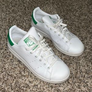 Adidas Stan Smith US 4.5 fits womens 6.5
